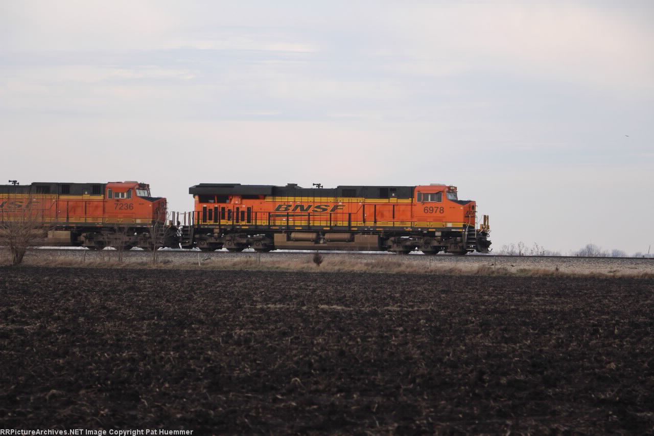 BNSF 6978